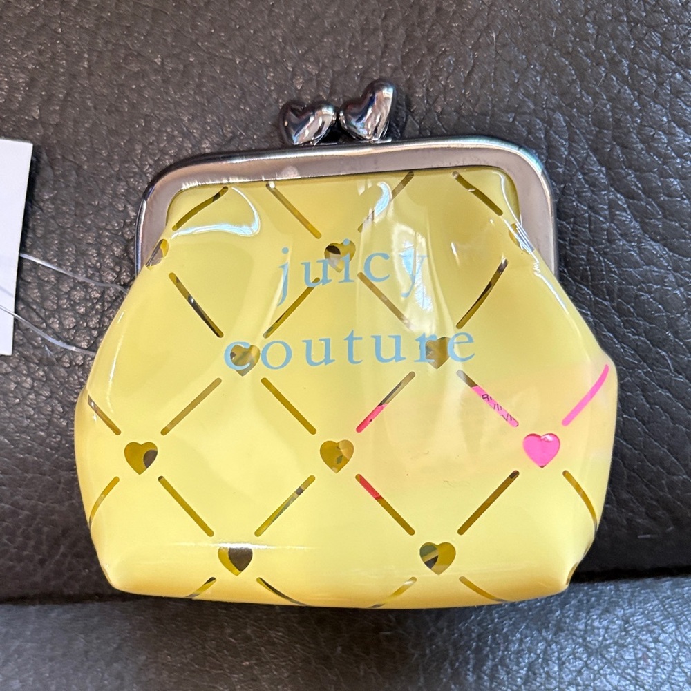 Juicy couture yellow heart push case